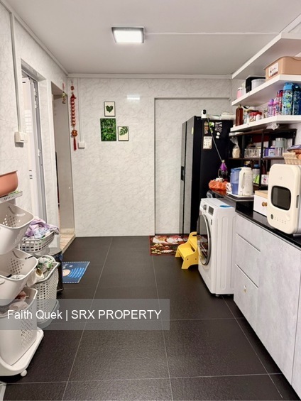 Blk 116 Jurong East Ville (Jurong East), HDB 5 Rooms #557538881